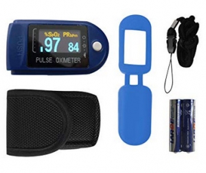 OXHC 50D Fingerpulsoximeter inkl. Batterien/Tasche/Silikonschutzh�lle/Trageband