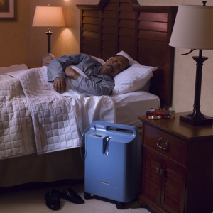 station�rer Sauerstoff-Konzentrator EverFlo Philips